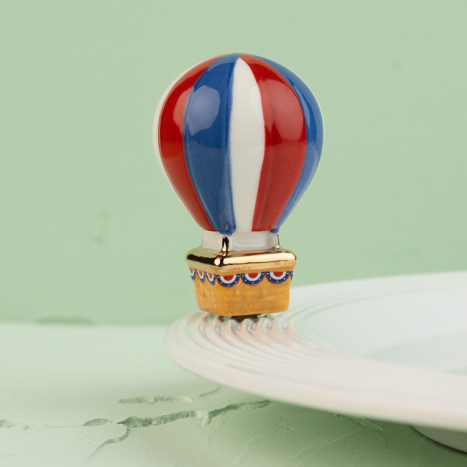 red, white, and balloon | nora fleming