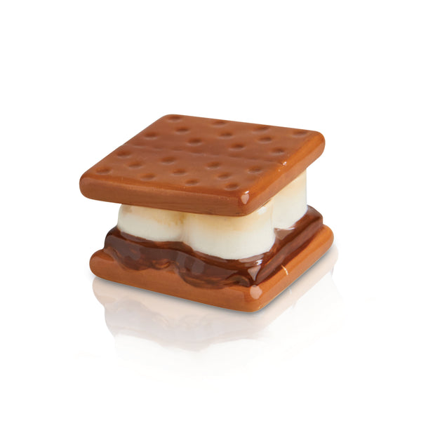 smores and graham crackers, marshmallows chocolate