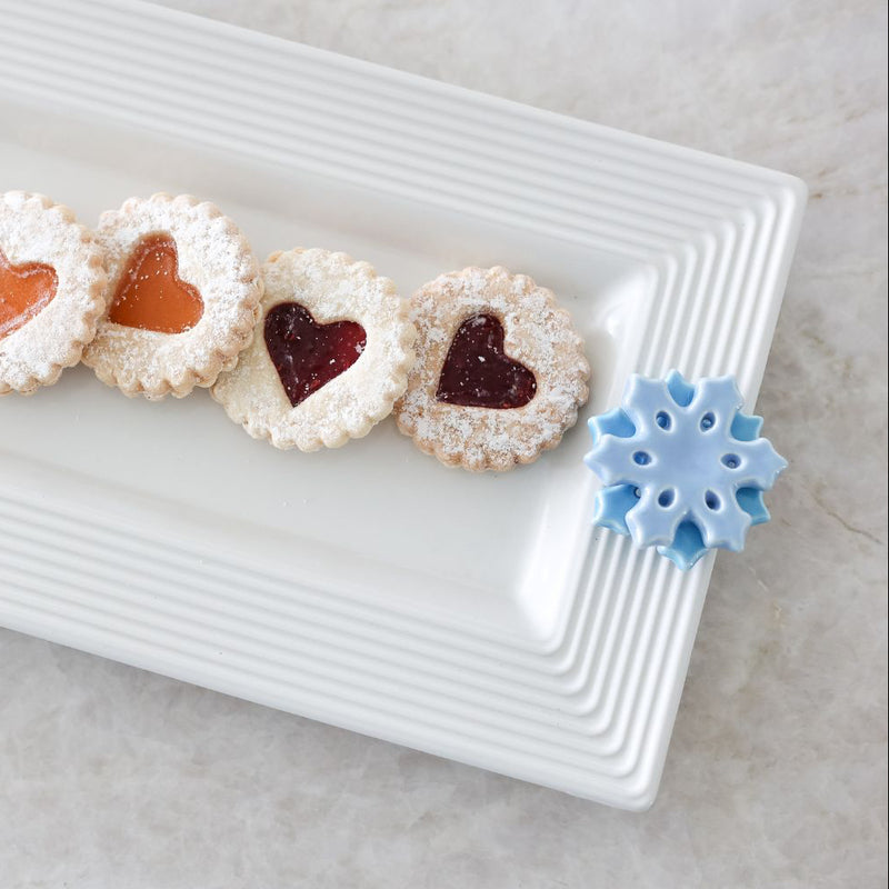 pinstripes bread tray with snowflakes mini